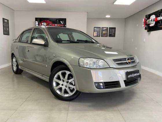 CHEVROLET ASTRA 2.0 MPFI ADVANTAGE 8V FLEX 4P MANUAL CHEVROLET ASTRA 2.0 MPFI ADVANTAGE 8V FLEX 4P MANUAL